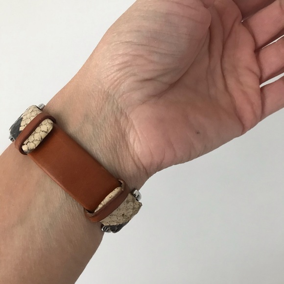 Watch - Picture 3 of 6